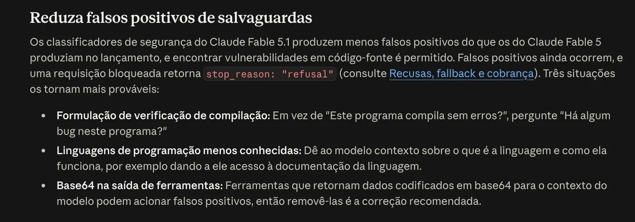 Trecho da documentação da Anthropic explicando que os classificadores de segurança do Claude Fable 5.1 produzem menos falsos positivos e que uma requisição bloqueada retorna stop_reason refusal